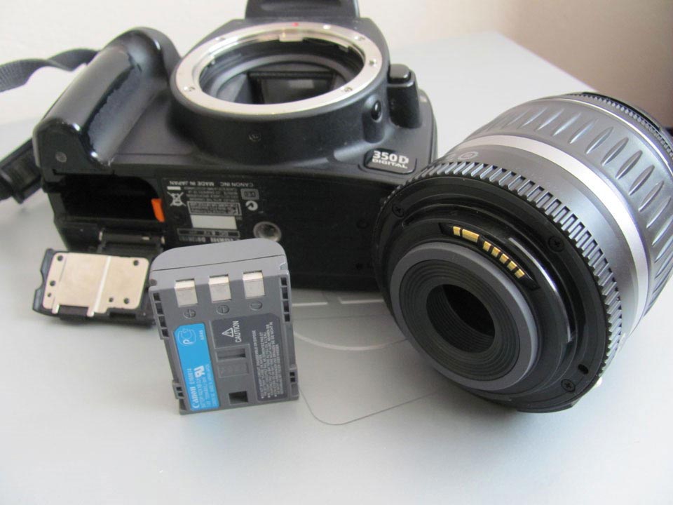 Canon «Err 02: The camera cannot access the memory card»: Перезагрузите фотоаппарат